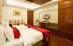 Hotel Swaran Palace